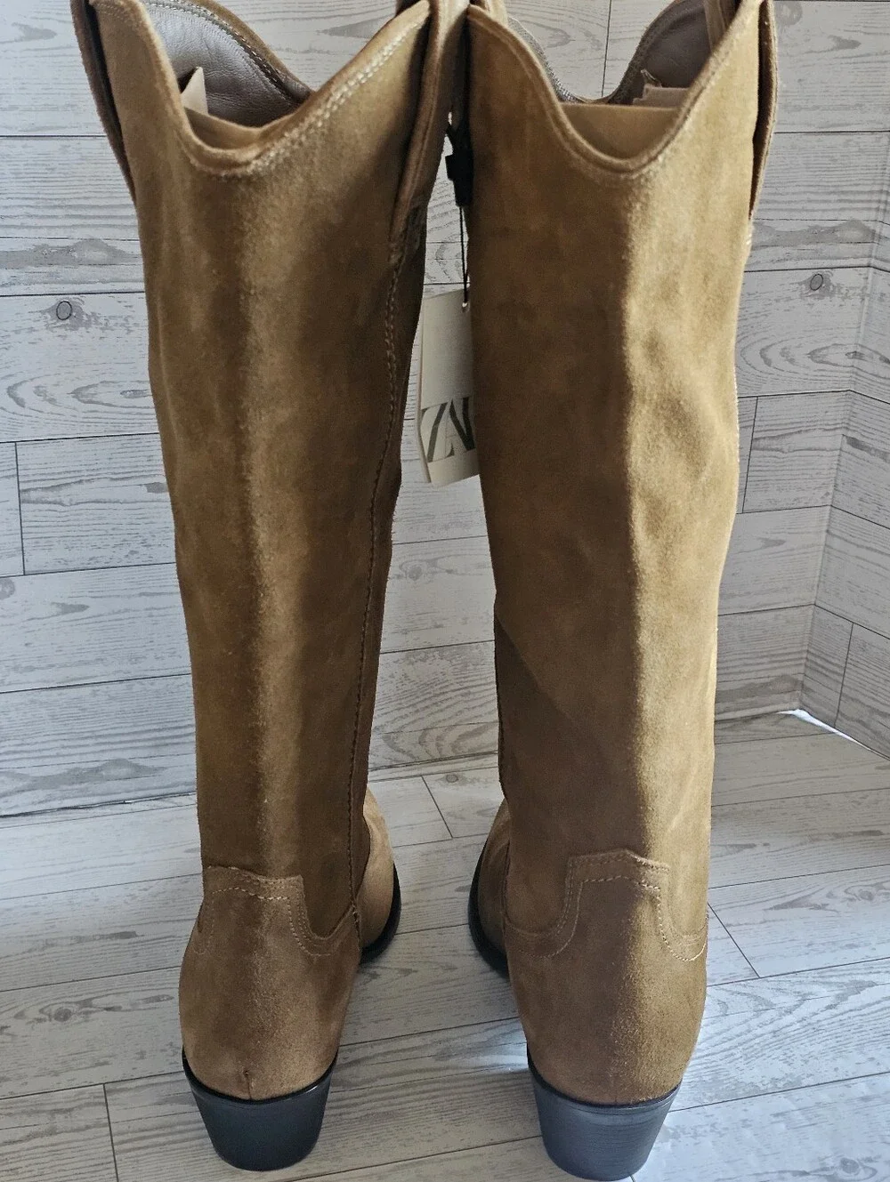 Zara brand style